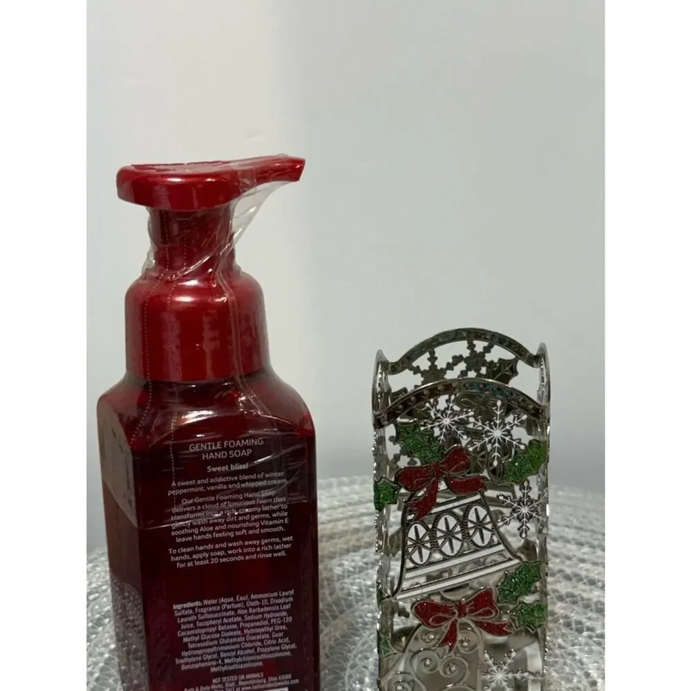 BBW Candy Cane Bliss Foaming Hand Soap and Soap Holder Set of 2 NWT